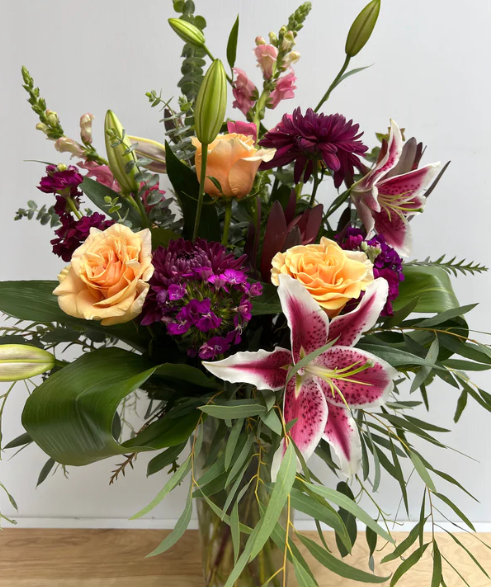 Lake Oswego Flowers in Lake Oswego, OR